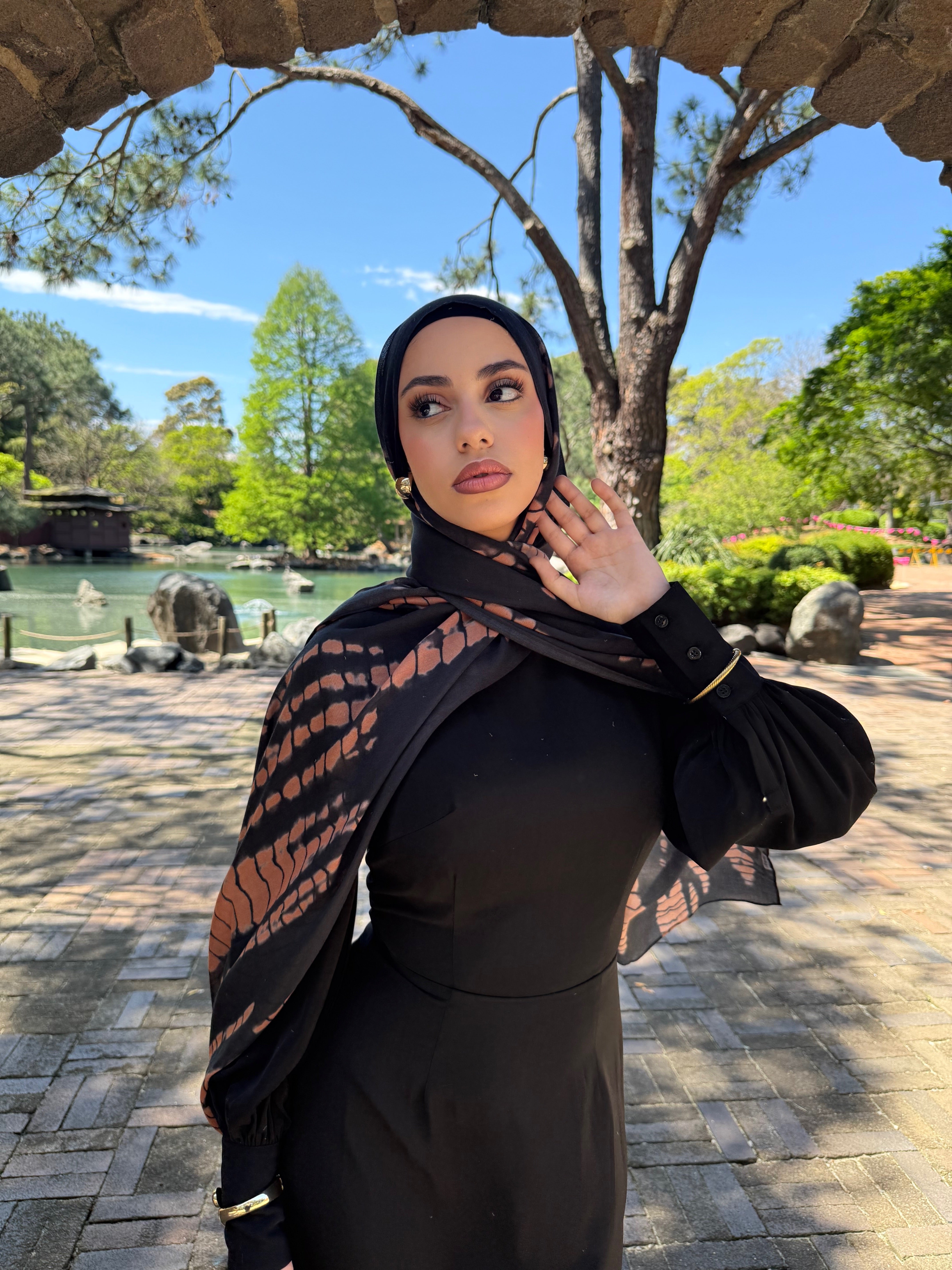 Shawls & Co