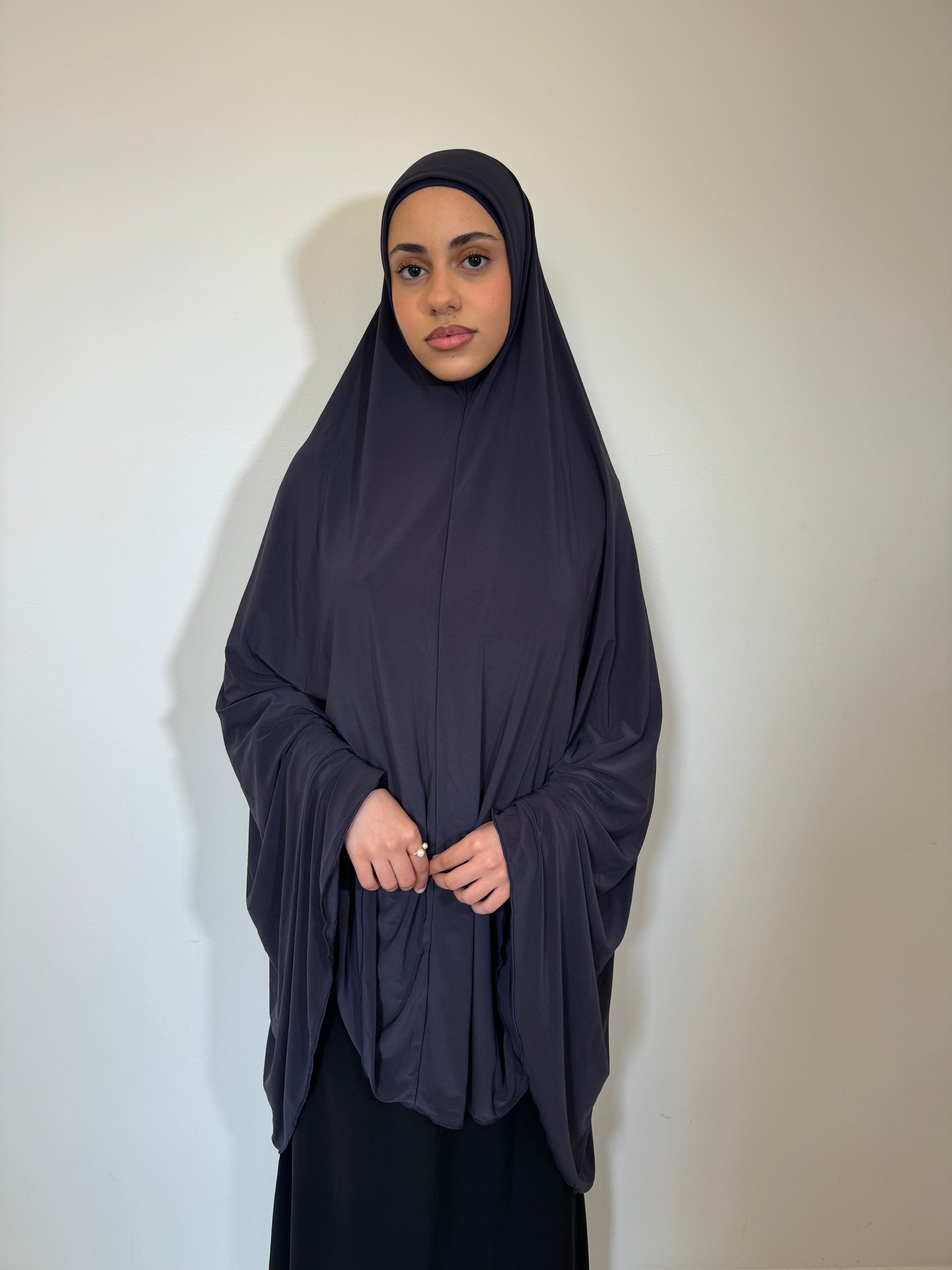 Iron sleeveless Jilbab