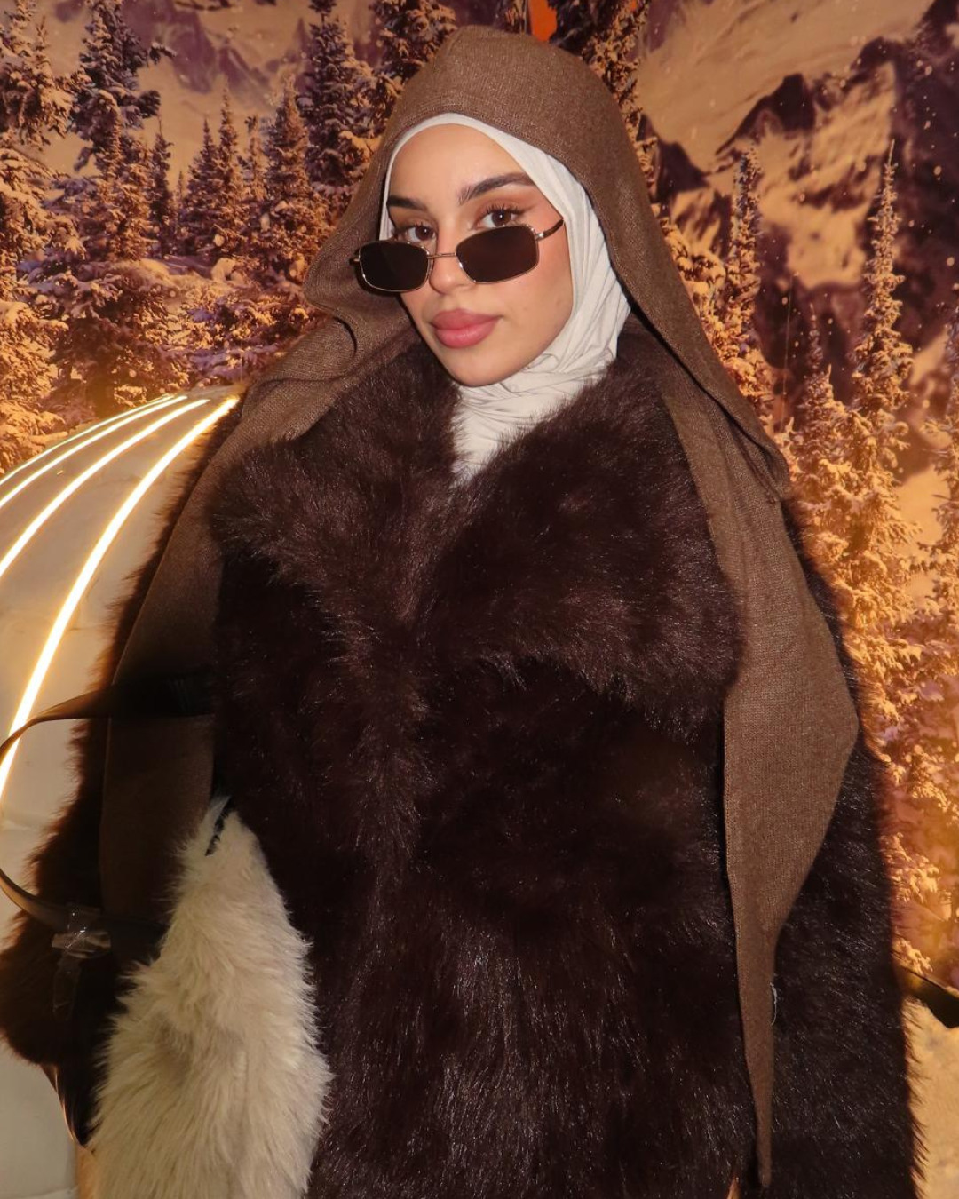 MOCHA WINTER HOODIE
