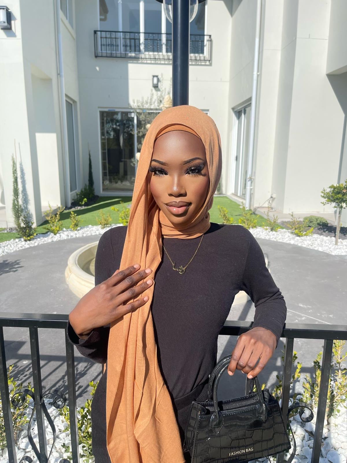 Shawls &amp; Co